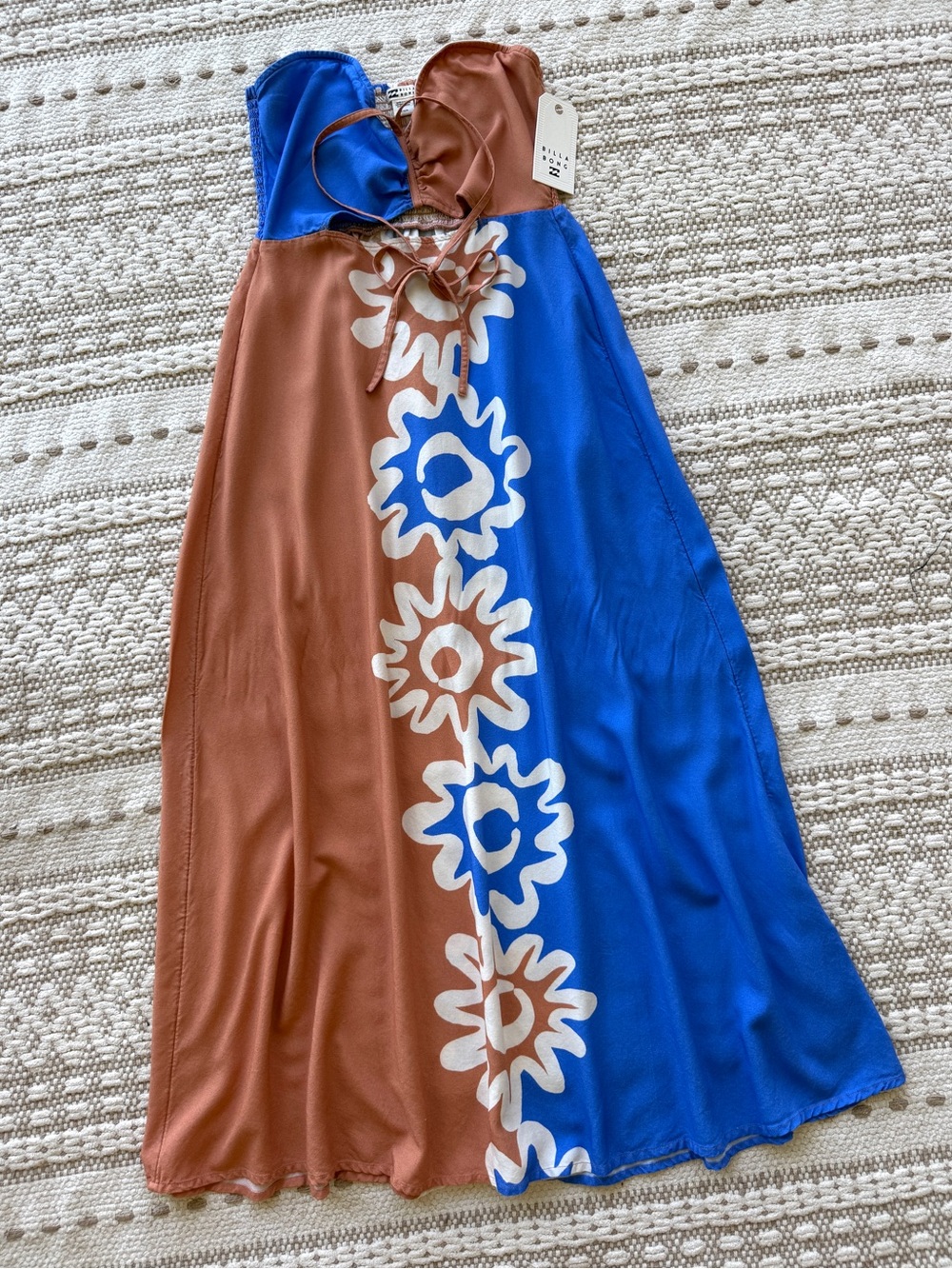 ๐ฅ๐ฅBILLABONG - TRIPPIN DIPPIN DRESS๐ฅ๐ฅ - Picture 3 of 13